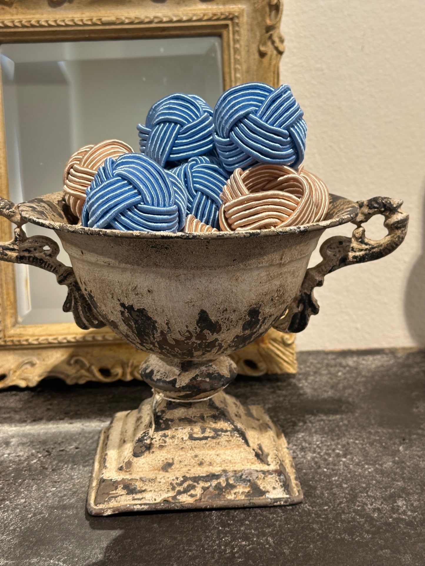 Vaso A Coppa Anticato