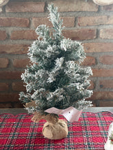 Carica l&#39;immagine nel visualizzatore di Gallery, Albero Innevato Con Led
