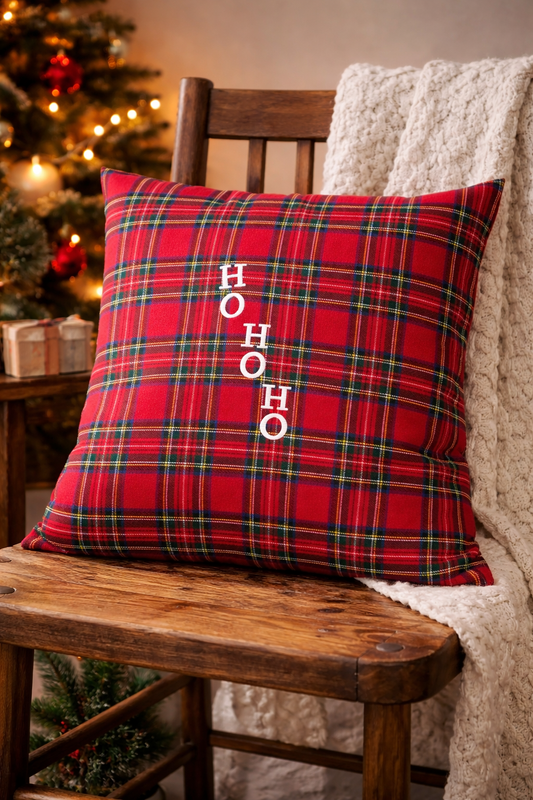 Cuscino Tartan Rosso Quadrato Ricamo Ho Ho Ho