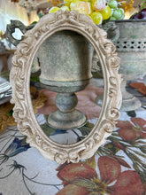 Charger l&#39;image dans la galerie, Cornice Ovale Con Decori
