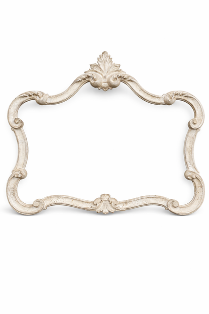Cornice Orizzontale Con Punta A Foglia
