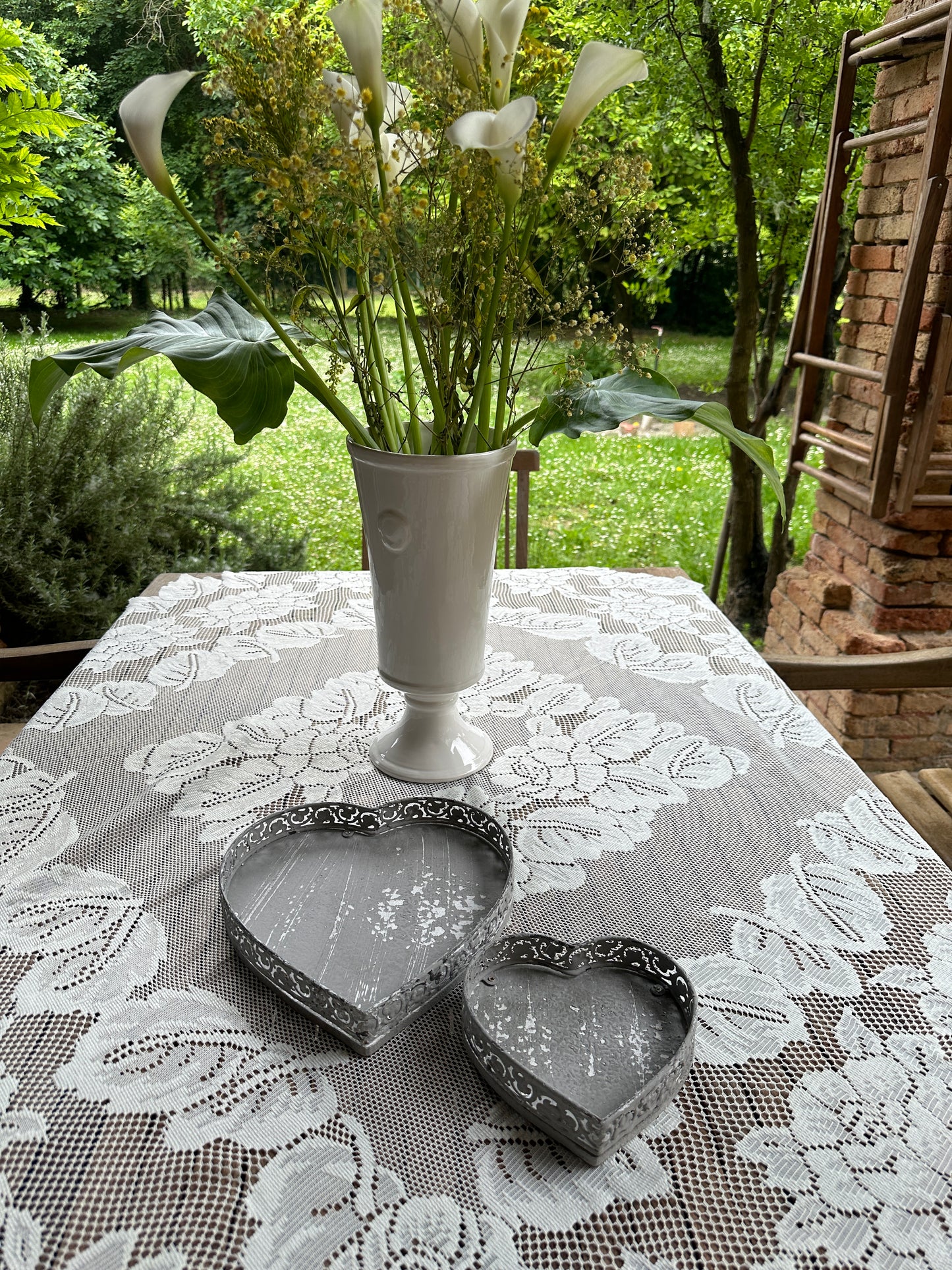 Vassoio A Cuore Decorato Grigio Anticato