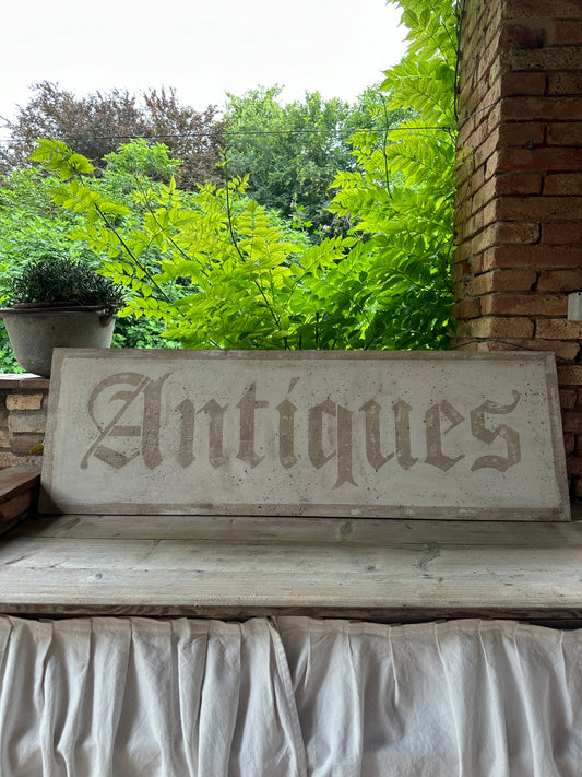 Insegna Scritta "ANTIQUES" Avorio Con Patina Antica