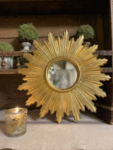 Cornice Rotonda Con Decori A Punta Foglia Oro