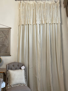 Tenda con Mantovana e Pizzo