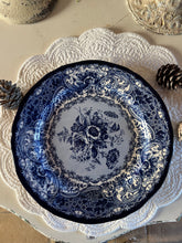 Carica l&#39;immagine nel visualizzatore di Gallery, Piatto Da Portata Blu Old England Decorazione Floreale

