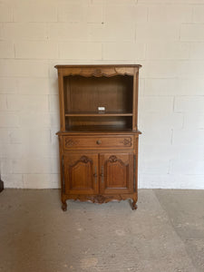 Credenza Provenzale Con Vano A Giorno
