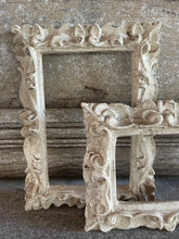 Charger l&#39;image dans la galerie, Cornice Rettangolare Con Decori
