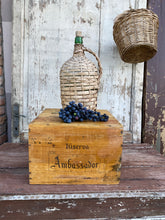 Carica l&#39;immagine nel visualizzatore di Gallery, Cassa vino riserva ambassador
