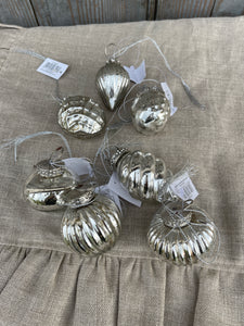 Set Di Palline Di Natale Argento