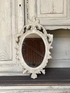 Specchio Ovale Con Punta A Fregio