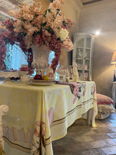 Carica l&#39;immagine nel visualizzatore di Gallery, Tovaglia Happy Easter Collection

