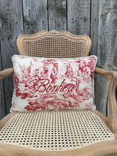 Charger l&#39;image dans la galerie, Cuscino Toile con Ricamo Bonheur e Frangette
